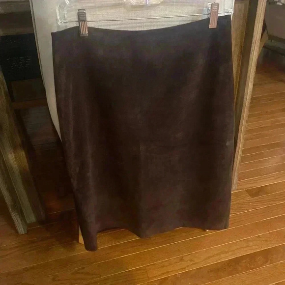 Gap Suede Brown Pencil Skirt, size 4 - Picture 3 of 7